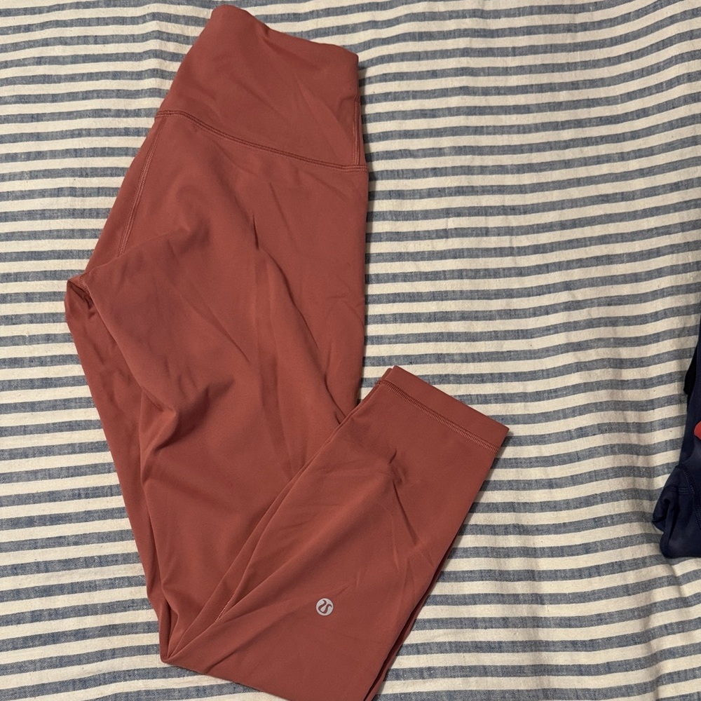 Lululemon Wunder Train HR Tight 25” Contour Fit Leggings